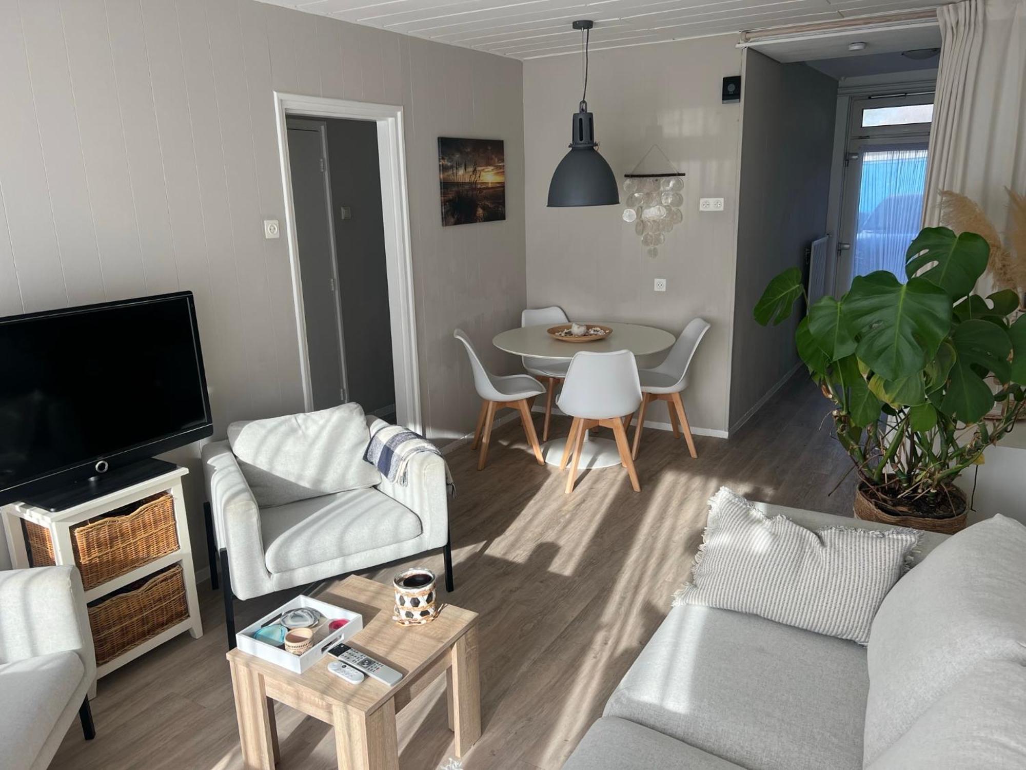 Vakantiehuisje 주테란데 외부 사진